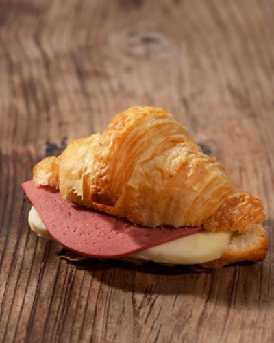 Dana Jambon Kruvasan görseli