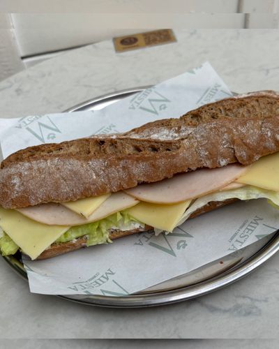 Tam Tahıllı Hindi Füme Sandviç görseli