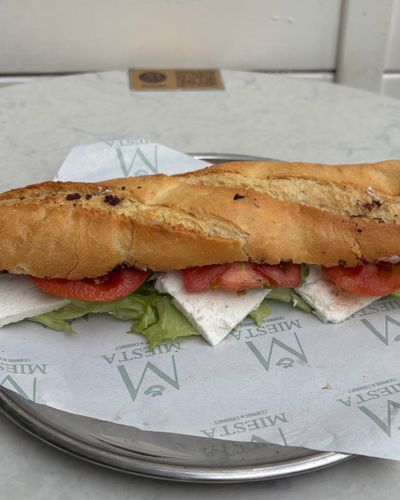 Sade Baget Beyaz Peynirli Sandviç görseli